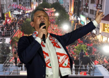 CHP Lideri Özel'den Çarpıcı 'Muhalefet' Çıkışı: 'O Dönemi Geride Geride Bıraktık'