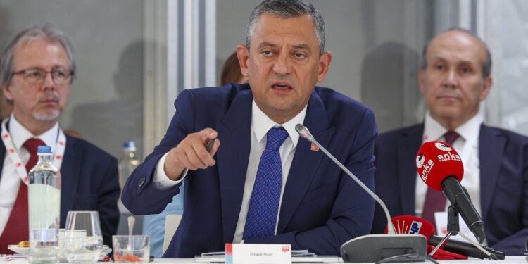 CHP Lideri Özgür Özel'in Hollanda Programı Belli Oldu