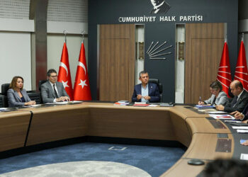 CHP MYK’da Kurultay Davası Masada… PM 23 Ekim’de Toplanacak