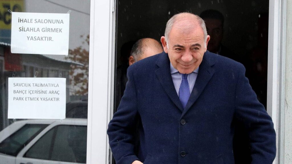CHP seçmeni: Gürsel Tekin kayyımdır