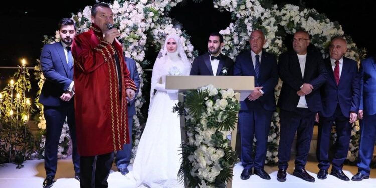 CHP'li Silivri Belediye Başkanı Balcıoğlu, İBB itirafçısının oğlunun nikâhını kıydı