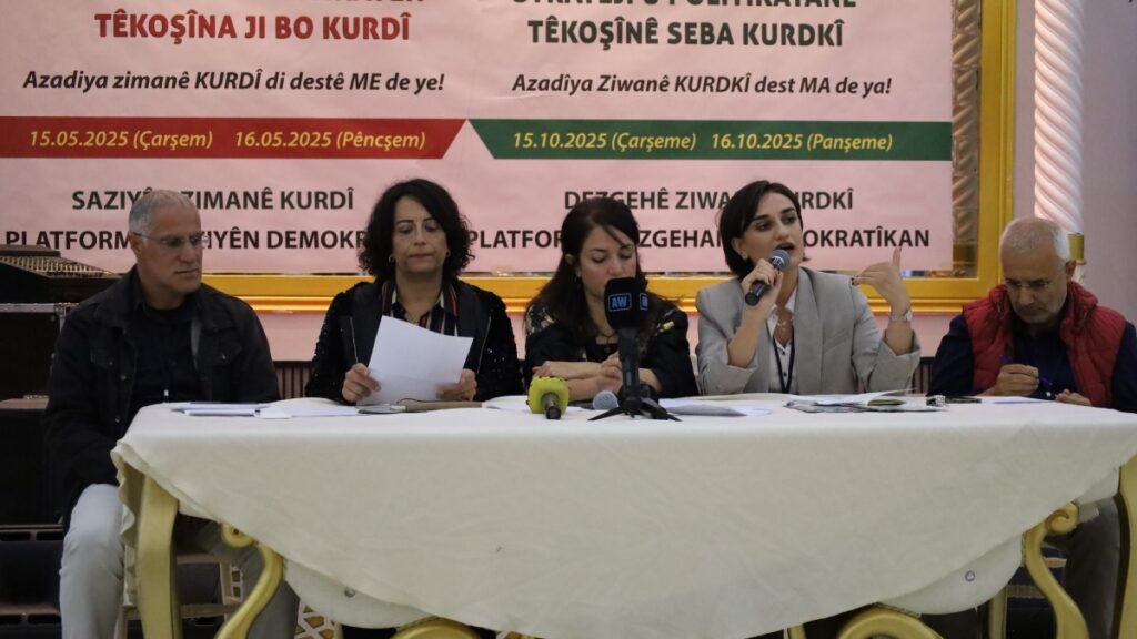 Çalıştayın ilk günü: Kadınlar Kürtçeye öncülük etmeli