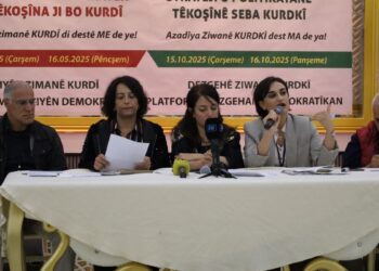 Çalıştayın ilk günü: Kadınlar Kürtçeye öncülük etmeli