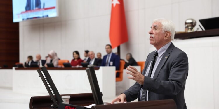 Çandar: QSD'ye 'terör' diyen sürece karşı provokasyoncudur