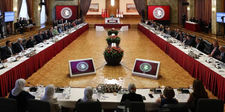 “Cumhuriyet'in 102. yılında: Nasıl birlikte yaşayacağız?”