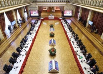 DEM Parti ve MHP'nin İmralı çağrısı; AKP sessiz, CHP kurmayları: Konu komisyon gündeminde değil