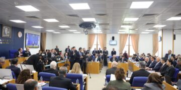 DEM Parti'den Meclis'te Kürtçe tercüman bulundurma teklifi