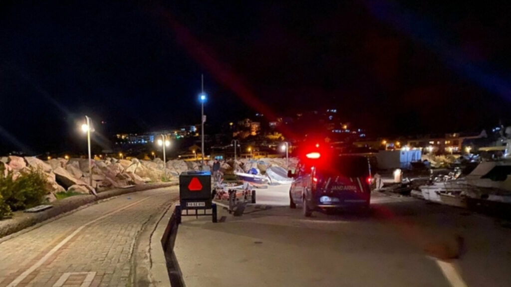 Deniz Kıyısında Gizemli Ölüm! Yürüyüşe Çıkanlar Fark Etti