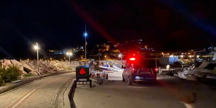 Deniz Kıyısında Gizemli Ölüm! Yürüyüşe Çıkanlar Fark Etti