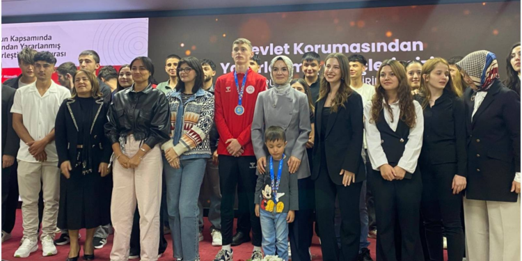 Devlet korumasından yararlanan 742 genç kamuya yerleşti