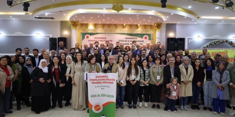 Dil Çalıştayı sona erdi: Kürtçenin statüsü için seferberlik çağrısı yapıyoruz