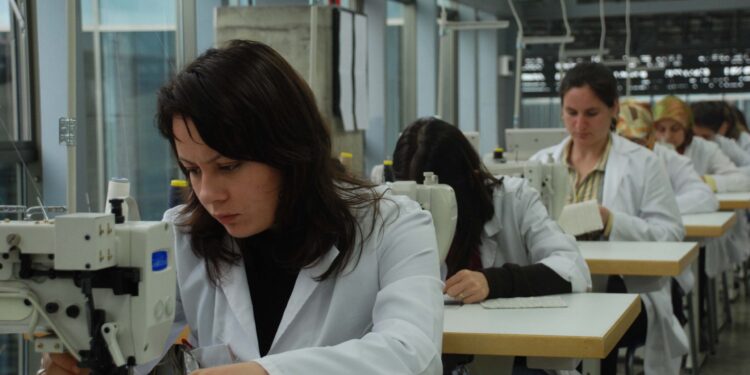 Dünya devlerine üretim yapan 3F Tekstil iflas etti 