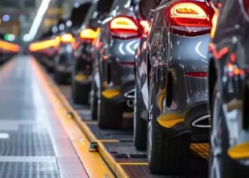 Dünyaca Ünlü Otomotiv Devi İflas Bayrağını Çekti! 10 Bine Yakın Çalışan İşsiz Kalacak