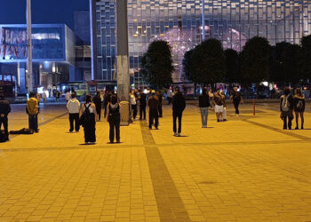 "Duran Adam" eylemi sırasında gözaltına alınan 19 genç, 8 Ekim'de hakim karşısına çıkacak