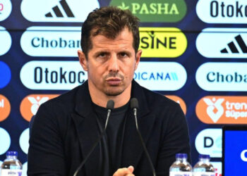 Emre Belözoğlu'ndan İstifa Sinyali! 'Net Dibe Vuruş'