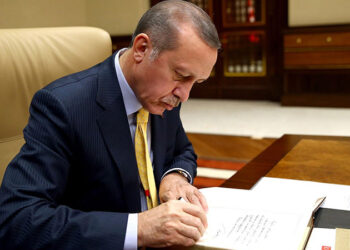 Erdoğan imzaladı; 22 isim ve 17 kuruluşun mal varlıkları donduruldu