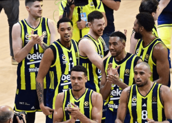 Fenerbahçe Beko Kızılyıldız'ı Konuk Edecek