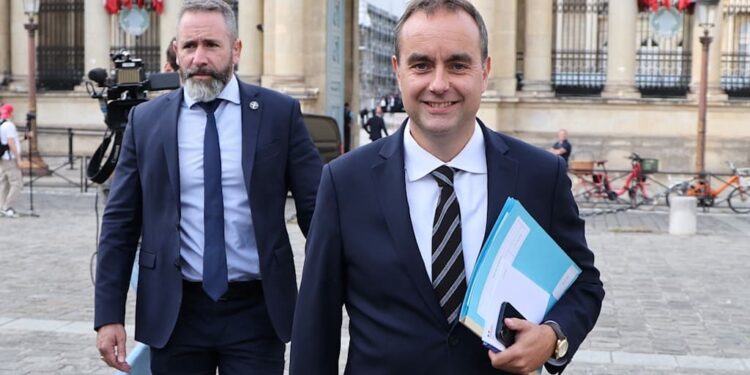 Fransa Başbakanı Sébastien Lecornu istifa etti