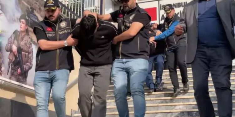 Gasp ve haraç şebekesine operasyon: 62 kişi tutuklandı