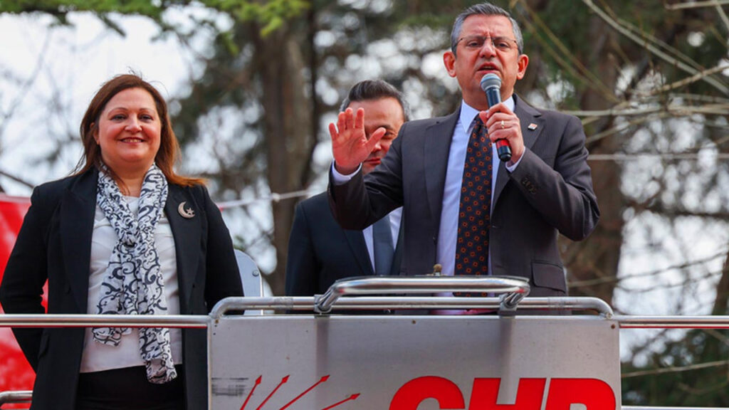 Gündeme Bomba Gibi Düşen İddia: Burcu Köksal ve 2 Belediye Başkanı AKP’ye mi Katılıyor?