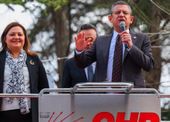 Gündeme Bomba Gibi Düşen İddia: Burcu Köksal ve 2 Belediye Başkanı AKP’ye mi Katılıyor?