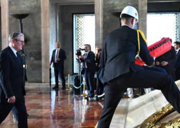 İngiltere Başbakanı Keir Starmer Türkiye’de… Anıtkabir’i Ziyaret Etti