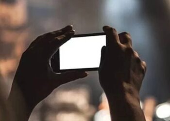 İş arkadaşının gizlice fotoğrafını çeken adama özel hayatın gizliliğini ihlalden ağır ceza