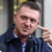 İsrailli Bakan ırkçı Tommy Robinson’u davet etti, Britanyalı Yahudiler ayağa kalktı