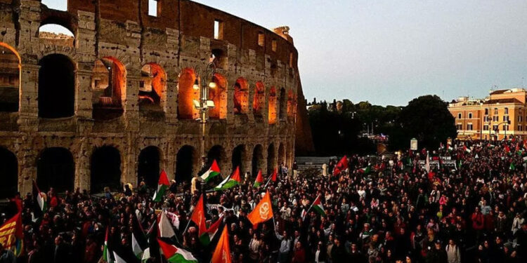 İtalya’da Filistin’e Destek Grevi! Roma'da Binler Sokağa Çıktı