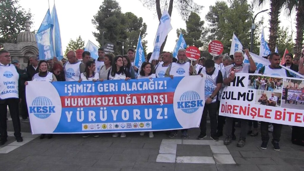 KESK, Şanlıurfa'dan Ankara'ya KHK'lılarla yürüyüş başlattı