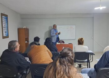 Kızılpınar’da bir ilk: Kürtçe kursları başladı