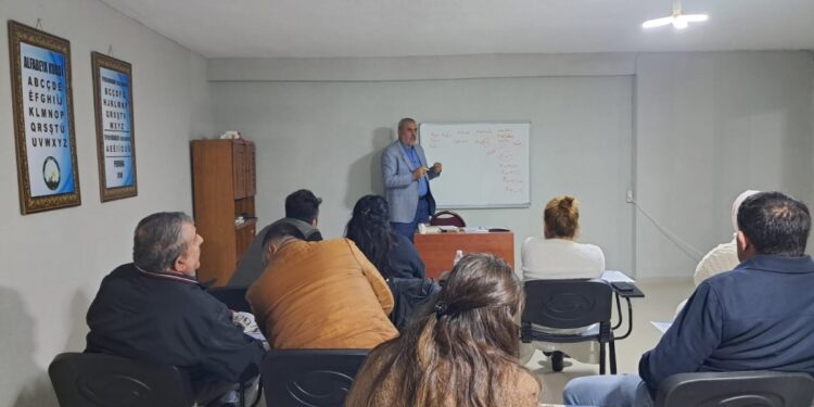 Kızılpınar’da bir ilk: Kürtçe kursları başladı