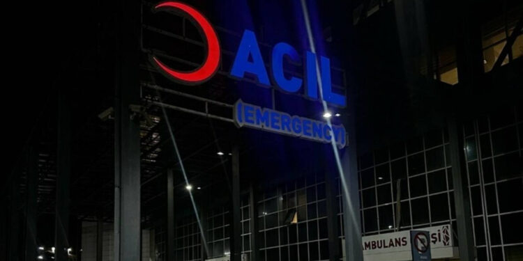 Köpeğe Ateş Etti, Yoldan Geçen Çifti Vurdu! 1 Ölü, 1 Yaralı