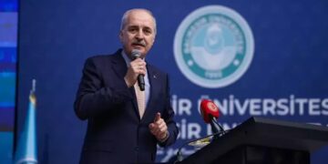 Kurtulmuş: Fikirlerin konuşulduğu yeni bir döneme girilecek