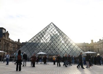 Louvre Soygunun Kritik Gelişme: İtiraf Ettiler Ama Mücevherler Hala Kayıp