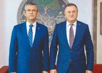 Lütfü Savaş'tan Özgür Özel Hakkında Suç Duyurusu