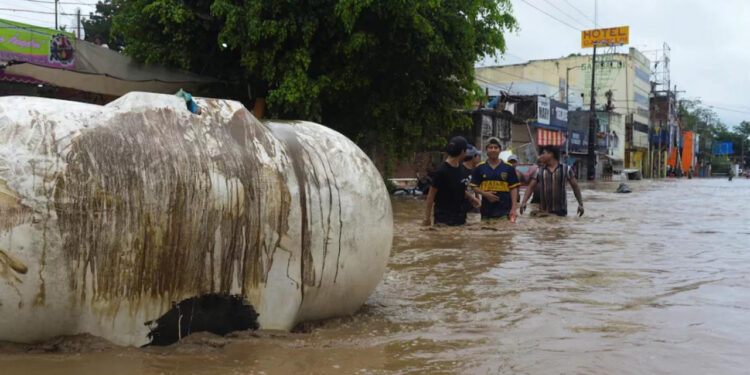 Meksika’yı Sel Vurdu! 28 Ölü, Yüzlerce Kayıp