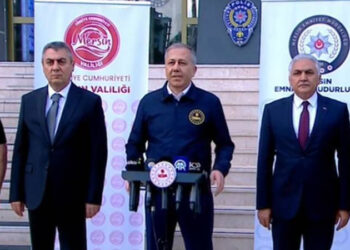 Mersin merkezli uyuşturucu operasyonunda 370 şüpheli gözaltına alındı