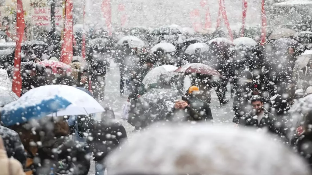 Meteoroloji Uzmanı Prof. Dr. Orhan Şen ‘Bu Akşam’ Diyerek Açıkladı! Hangi İlde Kar Kapıda?