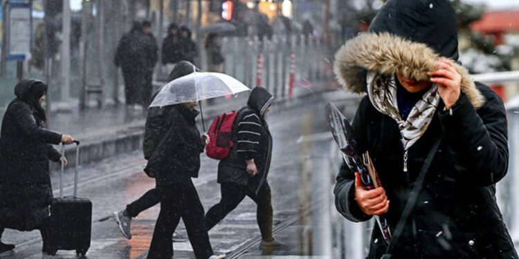 Meteoroloji'den Uyarı Üstüne Uyarı! Kuvvetli Sağanak, Sis, Kar Yağışı... Hepsi Birden Geliyor