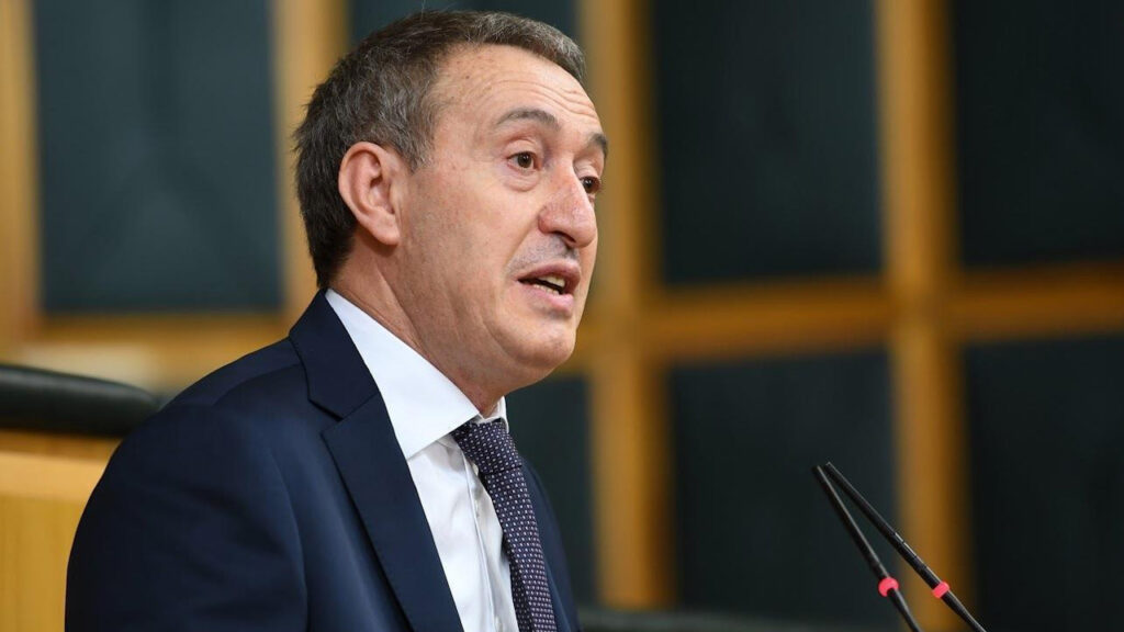 O Fotoğraf Çok Eleştirilmişti... DEM Parti Cephesinden Yanıt Geldi