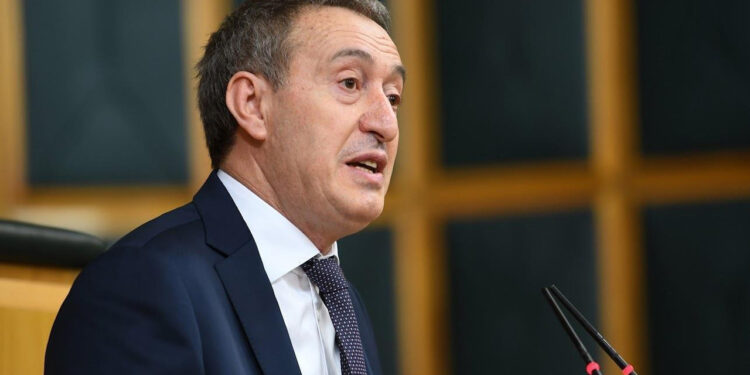 O Fotoğraf Çok Eleştirilmişti... DEM Parti Cephesinden Yanıt Geldi