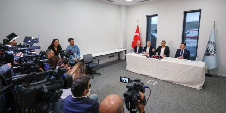 Özel’den İmralı ziyareti açıklaması: Önce AKP tutumunu belirlesin