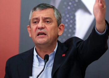 Özgür Özel 'Yalvarıyorum' Diyerek Seslendi: Nadir Elementlerin Trump'a Satılmasına Engel Olun'