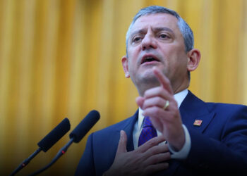 Özgür Özel’den Dikkat Çeken ‘Kıbrıs’ Mesajı: ‘Kimse Türkiye’nin Arka Bahçesi Olarak Görmesin’