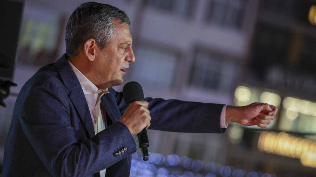 Özgür Özel'den Kurultay Davası Kararına İlk Yorum
