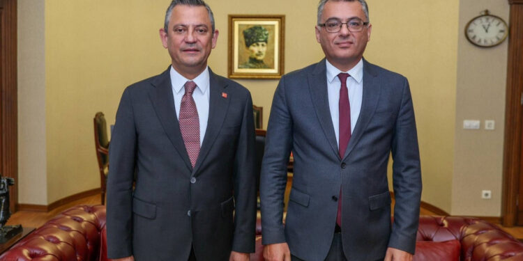 Özgür Özel'in KKTC Tebriğinde Çarpıcı Mesaj!