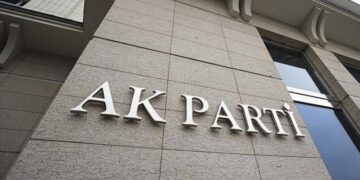 PKK Türkiye’den çekildi, AKP’den ilk açıklama