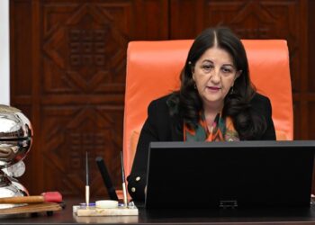 Pervin Buldan'dan İYİ Parti Grubuna: Size inat barış demeye devam edeceğiz