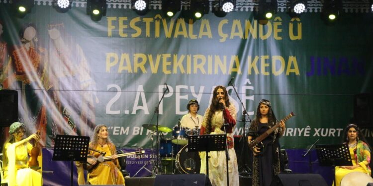 Peyas'ta kadın festivali sürüyor
